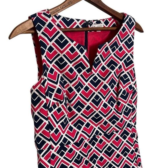 Gap Geometric Sleeveless Fit & Flare Mini Dress Red Black Size 4 - Picture 2 of 8